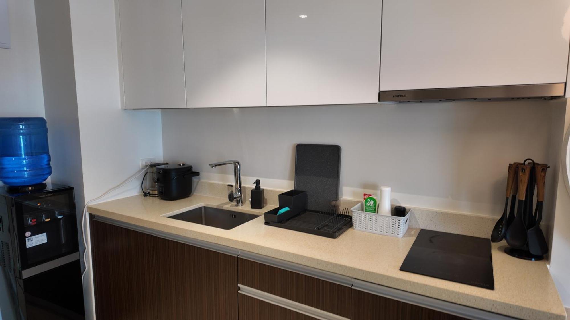 Dominiks Silent And Quite Classic 1 Bedroom 47 Sqm Tambuli Pool Balcony Mactan Up To 6 People Apartment *